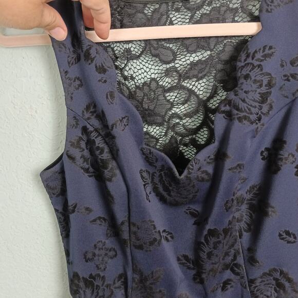 TRIXXI Womens S Dark Blue Floral Dress Fit & Flare Laced Back Scalloped V-Neck - Picture 3 of 9